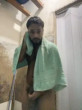 spiderfindom online show from May 2026 07:42:02 PM