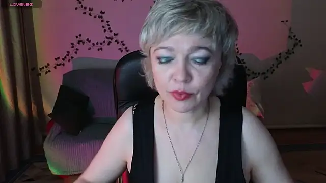 Snapshot of Rosette_Pricky chatting on April 2026 04:20:01 PM Rosette Pricky online show from April 2026 04:20:01 PM