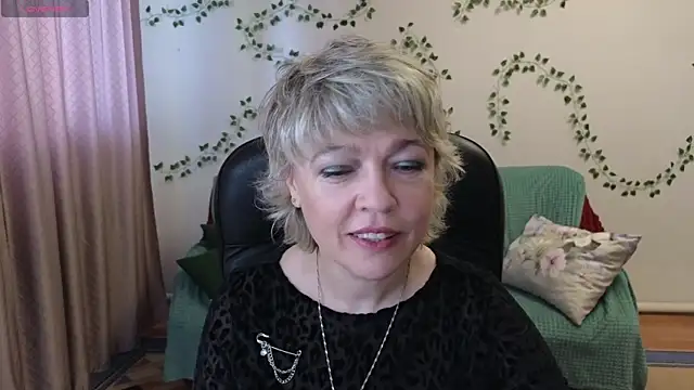 Snapshot of Rosette_Pricky chatting on May 2026 01:18:02 PM Rosette Pricky online show from May 2026 01:18:02 PM