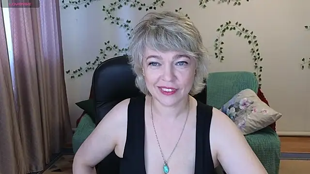 Snapshot of Rosette_Pricky chatting on May 2026 02:25:01 PM Rosette Pricky online show from May 2026 02:25:01 PM
