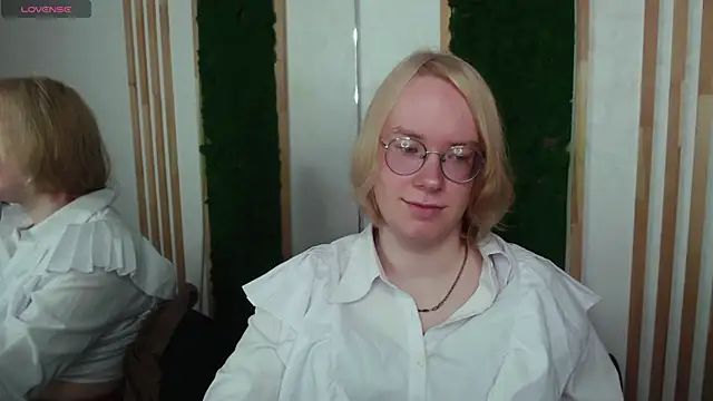 Amanda Butlerr online show from July 2026 03:27:02 PM