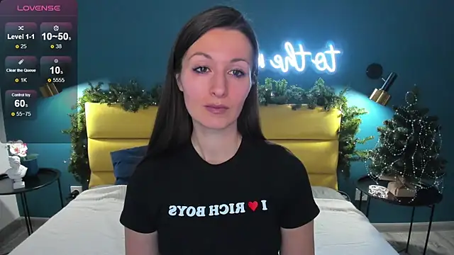 Joan Nelson online show from December 2025 01:33:02 AM