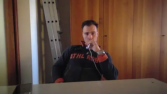 mrlyuis online show from February 2026 02:13:02 PM