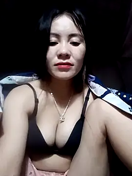 TinTim02 online show from November 2025 06:31:02 PM