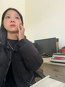 thaoyeuuu online show from October 2025 02:37:02 AM