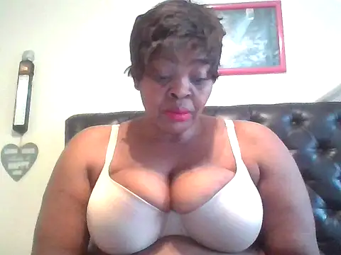 Snapshot of sweetmelonsxxxx25 chatting on March 2026 06:19:02 AM sweetmelonsxxxx25 online show from March 2026 06:19:02 AM