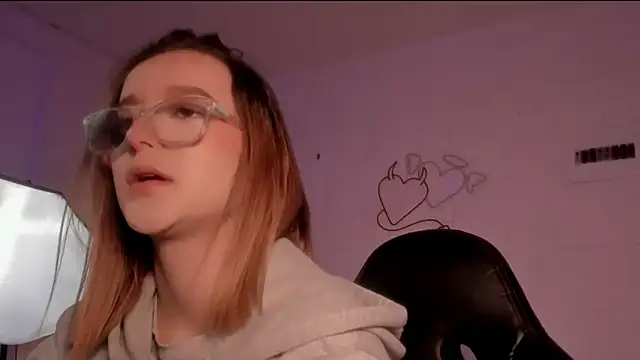 kristal joi dl online show from September 2025 12:08:02 PM