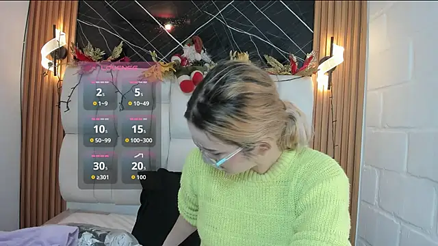 kristal joi dl online show from December 2025 01:18:02 PM