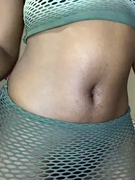 Snapshot of Lady-Amina chatting on April 2026 05:20:02 PM Lady-Amina online show from April 2026 05:20:02 PM