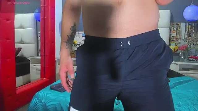 Snapshot of Max_Walker3 chatting on October 2025 02:03:02 PM Max Walker3 online show from October 2025 02:03:02 PM