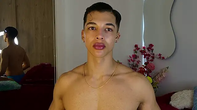 Snapshot of Troye_Williams chatting on March 2026 01:55:01 PM Troye Williams online show from March 2026 01:55:01 PM