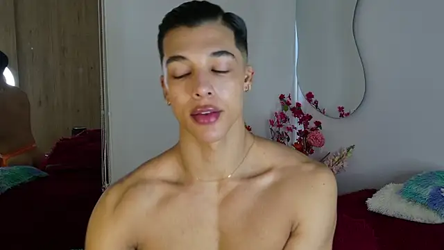 Snapshot of Troye_Williams chatting on March 2026 11:54:01 AM Troye Williams online show from March 2026 11:54:01 AM