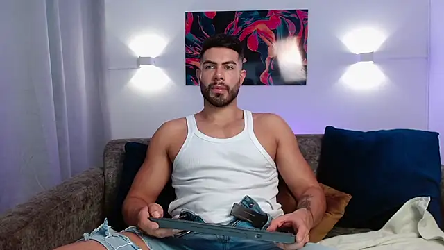 ZarekFox online show from September 2025 01:34:02 PM