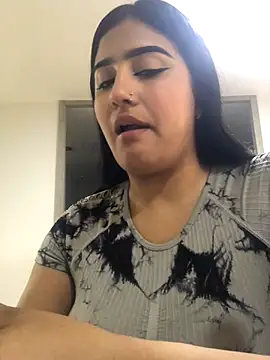 Miia Parker online show from November 2025 01:11:01 PM