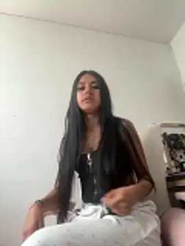 Snapshot of Victoria_alson chatting on March 2026 03:00:01 PM Victoria alson online show from March 2026 03:00:01 PM