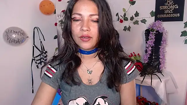 Snapshot of Dakota_ro chatting on October 2025 09:49:01 PM Dakota ro online show from October 2025 09:49:01 PM