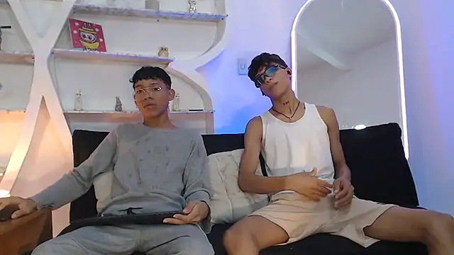 BEAUTY BOYS1 online show from September 2025 07:09:02 AM