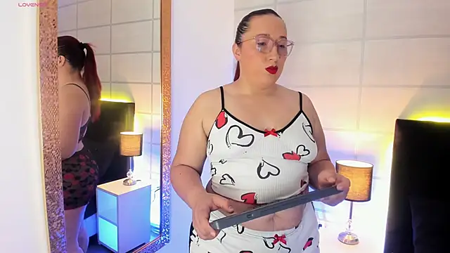 Snapshot of fieryluciana chatting on September 2025 03:44:01 AM fieryluciana online show from September 2025 03:44:01 AM