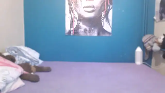 NADINNNE online show from February 2026 01:00:02 PM