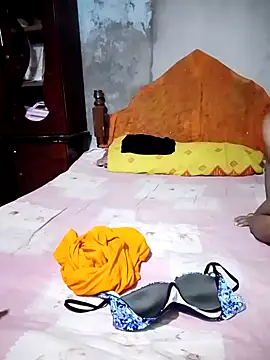 Snapshot of Mistompa24 chatting on October 2025 02:40:01 PM Mistompa24 online show from October 2025 02:40:01 PM