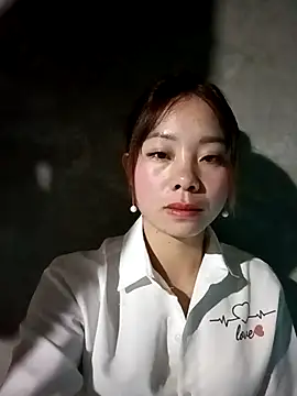 milo123-xx online show from November 2025 01:17:01 AM