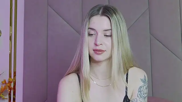 Touch me online show from November 2025 04:00:01 PM