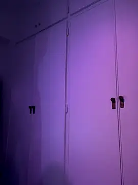 jeropaArgent01 online show from September 2025 09:55:02 AM