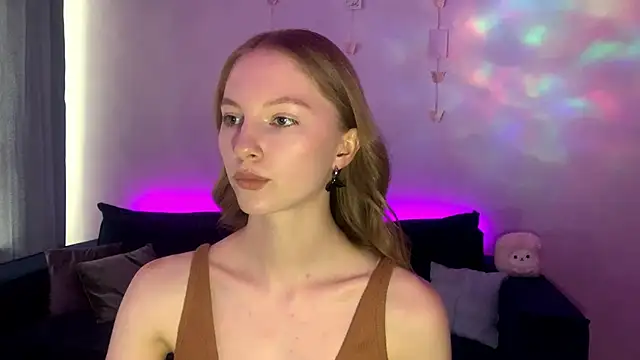 BrightAnnie online show from September 2025 01:11:02 PM