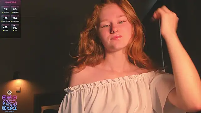 Snapshot of BreezeJam chatting on September 2025 05:09:02 AM BreezeJam online show from September 2025 05:09:02 AM