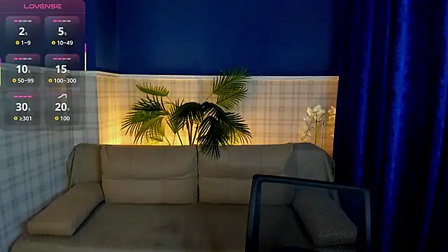 Snapshot of Hella_Fabel chatting on November 2025 01:05:01 AM Hella Fabel online show from November 2025 01:05:01 AM