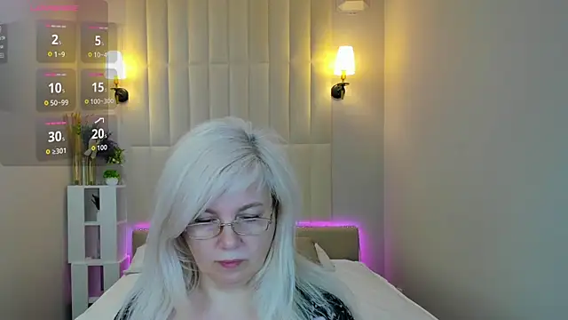 Hella Fabel online show from June 2026 01:09:01 AM