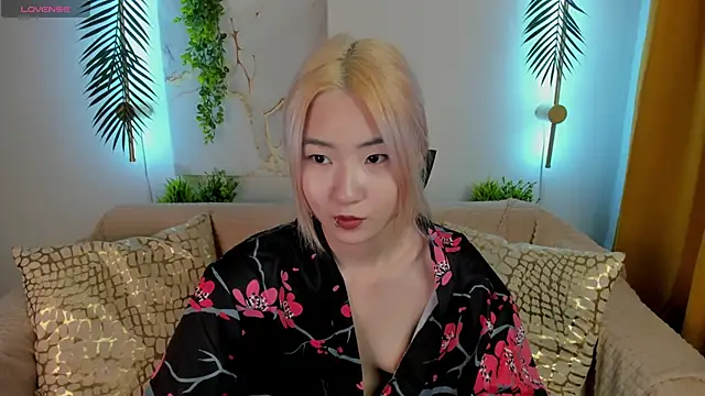 Aisi 18 online show from September 2025 04:36:02 AM