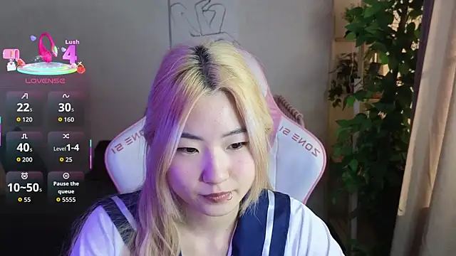 Aisi 18 online show from September 2025 07:35:02 AM