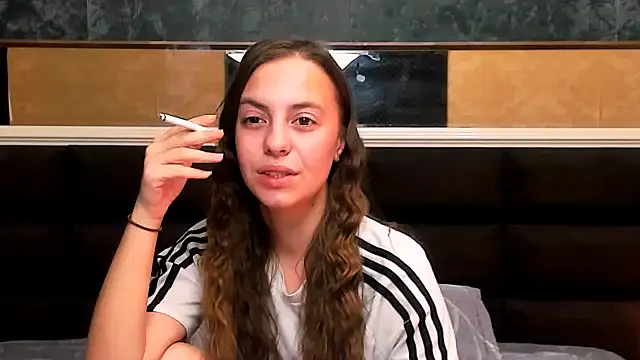 MillieTinny online show from October 2025 03:09:02 AM