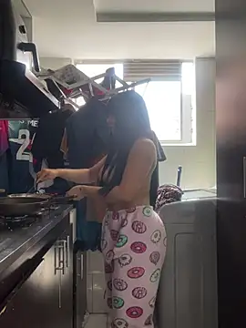 BrendaCrean online show from March 2025 02:56:02 PM