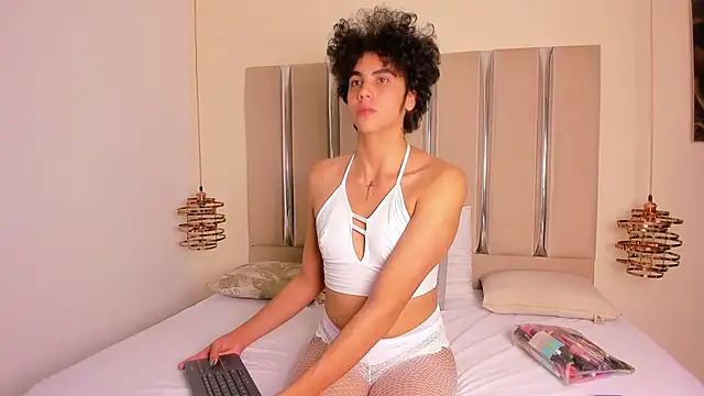 KheylerTomphson online show from September 2025 11:43:02 AM