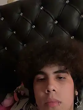 KheylerTomphson online show from September 2025 05:12:01 AM