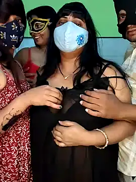 Hot modal online show from November 2025 04:39:01 PM