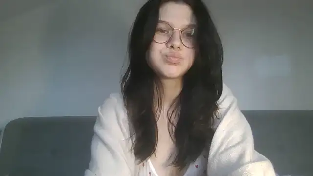 LaVostraDorothy online show from November 2025 11:21:01 AM