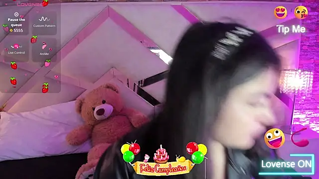 Snapshot of Valery_Brand chatting on October 2025 11:03:01 AM Valery Brand online show from October 2025 11:03:01 AM