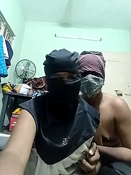 crazcy-couples online show from September 2025 03:33:01 PM