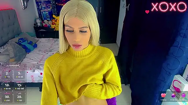 Snapshot of Anne_Zulb chatting on November 2025 11:04:02 PM Anne Zulb online show from November 2025 11:04:02 PM