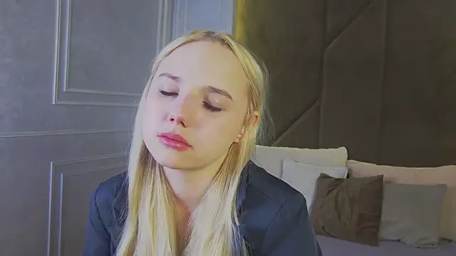 Sky Cutie online show from July 2026 04:40:01 AM