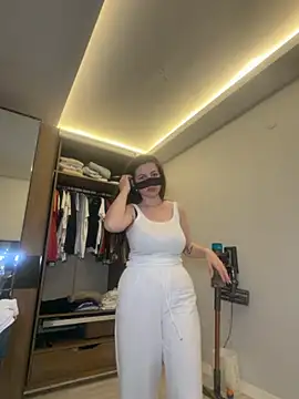 0gece0 online show from June 2026 11:28:01 PM