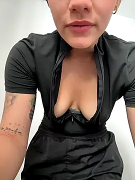 Snapshot of Rouse_contreras_2841 chatting on November 2025 02:28:02 PM Rouse contreras 2841 online show from November 2025 02:28:02 PM