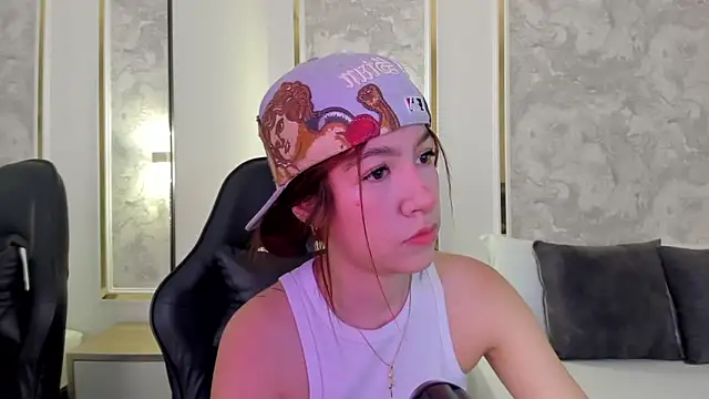 Snapshot of doll_eyees_ chatting on September 2025 02:14:01 AM doll eyees online show from September 2025 02:14:01 AM