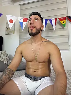 Thiago Hill online show from July 2026 10:56:02 PM