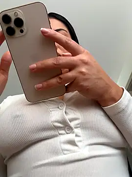 Lu090  online show from September 2025 03:01:01 PM