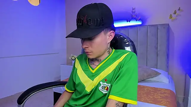 Nascary Fox online show from February 2026 07:20:01 PM