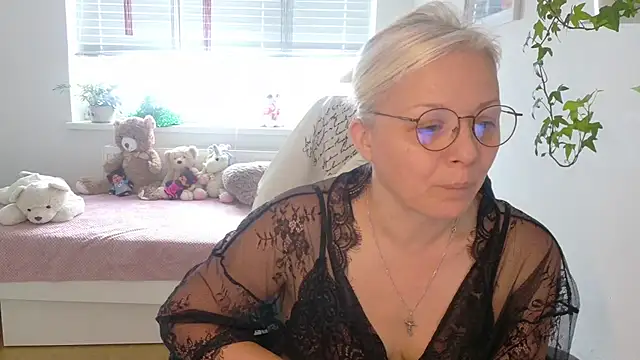 Linsy Kim online show from January 2026 09:25:01 AM